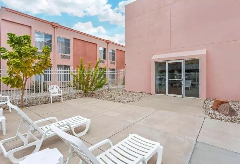 ホテル Quality Suites Moab Near Arches National Park
