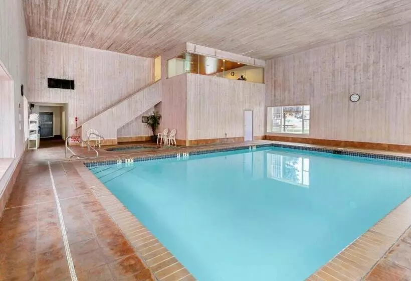 ホテル Quality Suites Moab Near Arches National Park