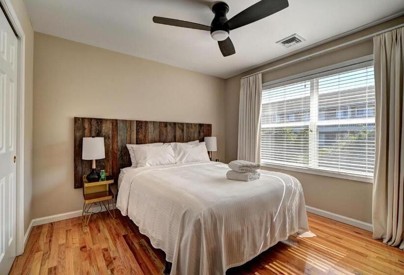 בית מלון כפרי The Montauk Beach House