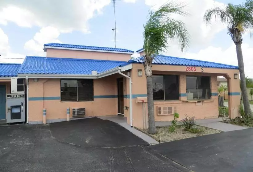 Motelli Budget Inn