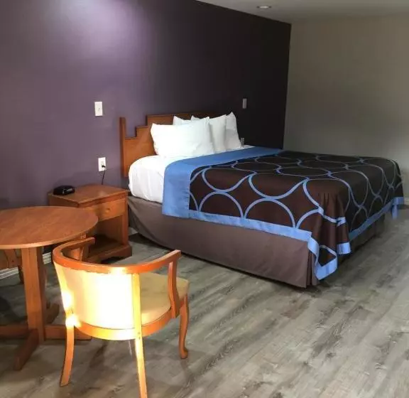 モーテル Diboll Inn And Suites
