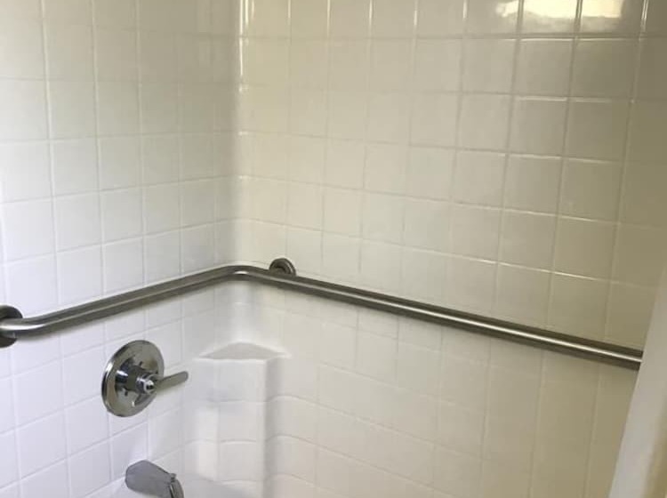 モーテル Economy Inn