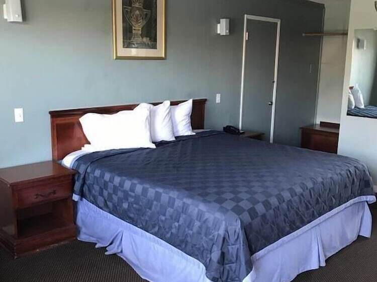 モーテル Economy Inn