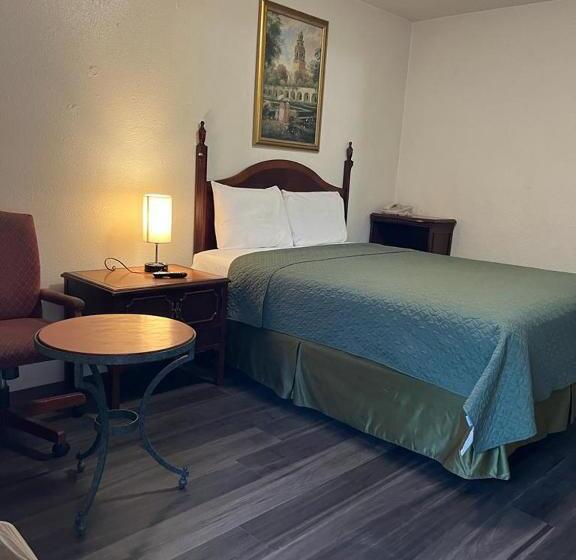 모텔 Economy Inn Paso Robles