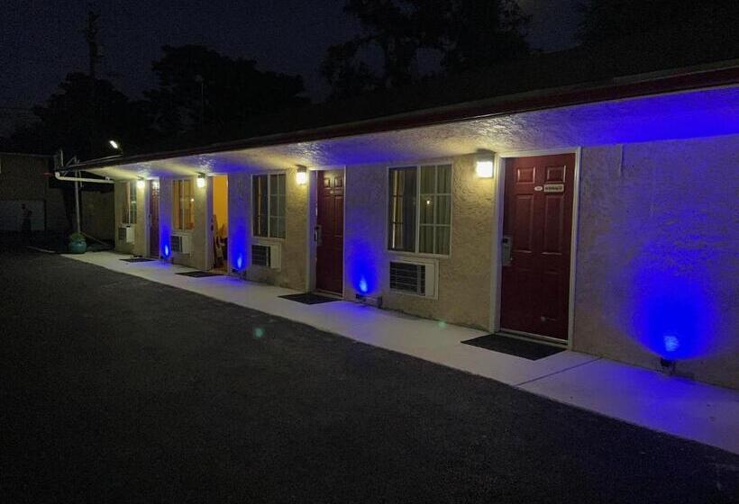 모텔 Economy Inn Paso Robles