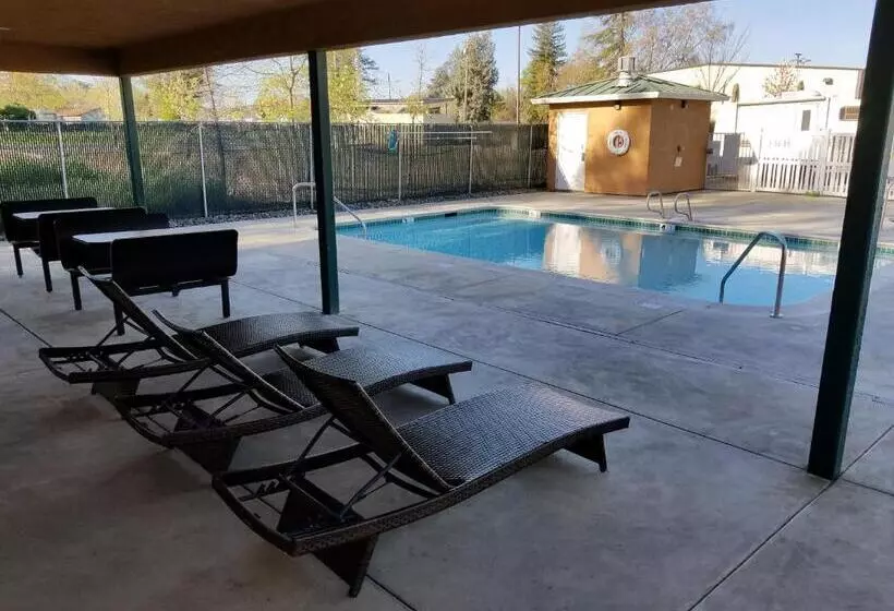 モーテル Gridley Inn & Rv Park