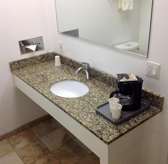 Мотель Humboldt Redwoods Inn