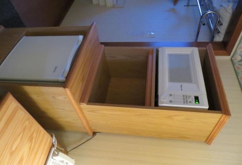 فندق على الطريق Mid Town Western Inn