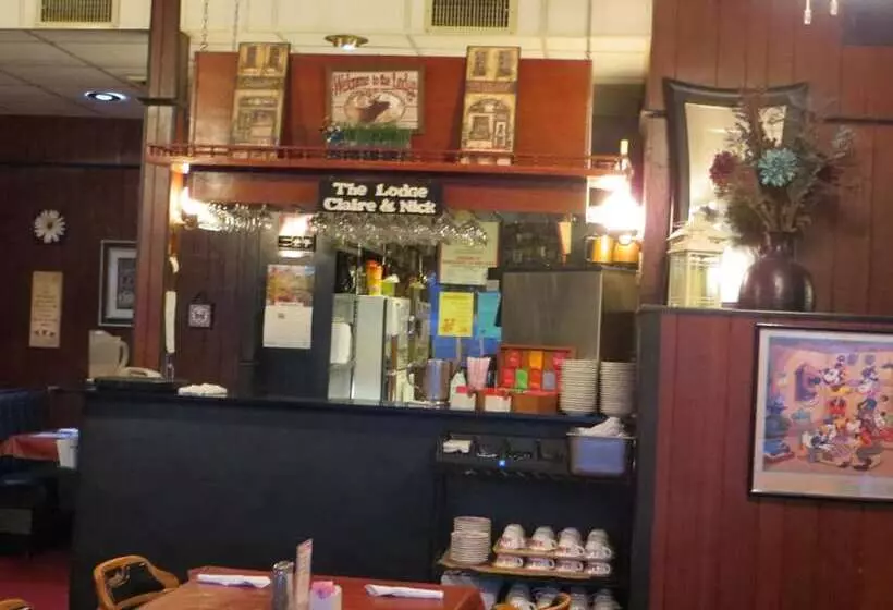 مُتل Mid Town Western Inn