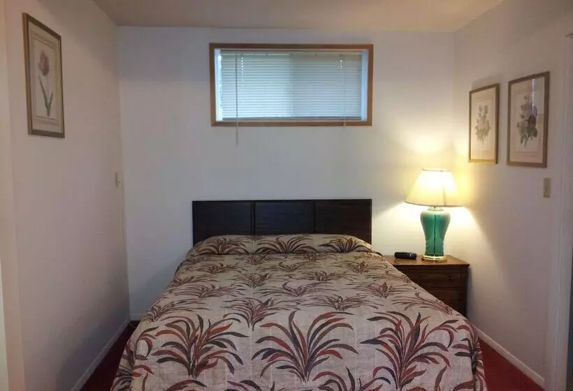 モーテル Ocean Avenue Inn