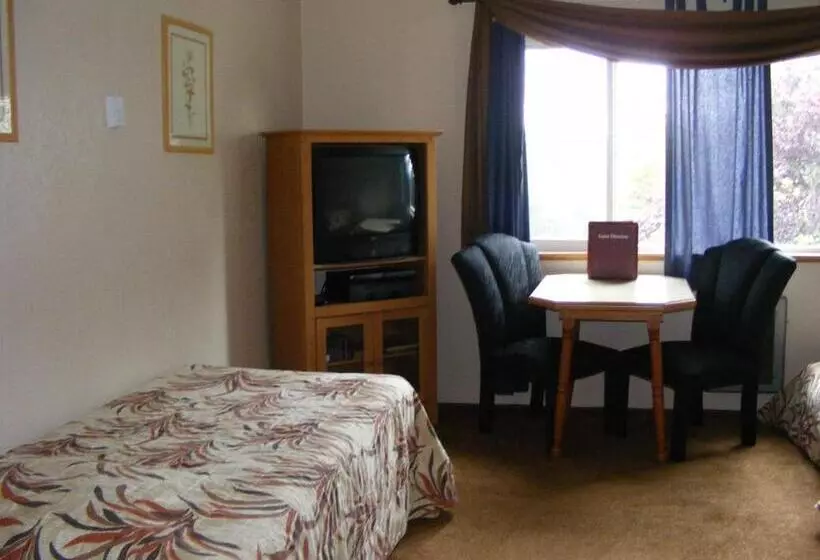 モーテル Ocean Avenue Inn