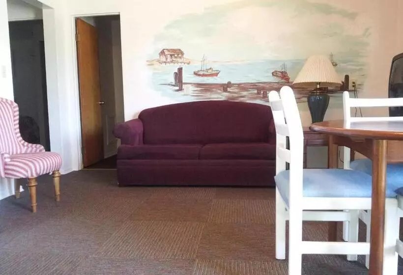 モーテル Ocean Avenue Inn