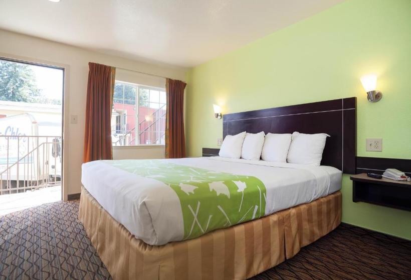 فندق على الطريق Piedmont Place