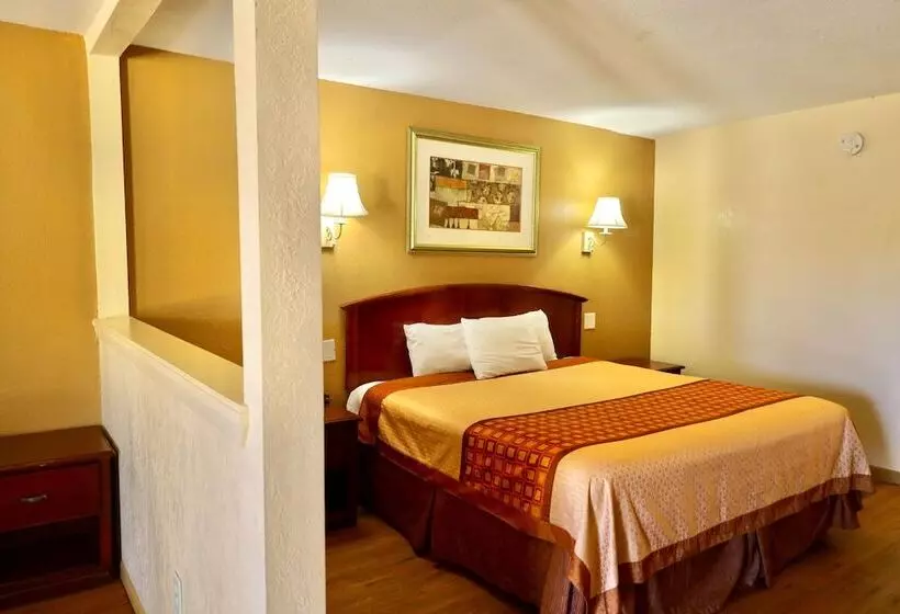 モーテル Regency Inn & Suites