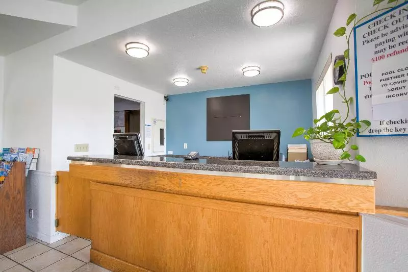 モーテル OYO Woodland Hotel and Suites