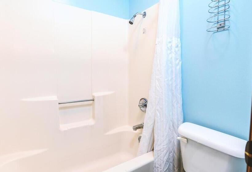 מוטל Sky Palace Inn & Suites Wellington