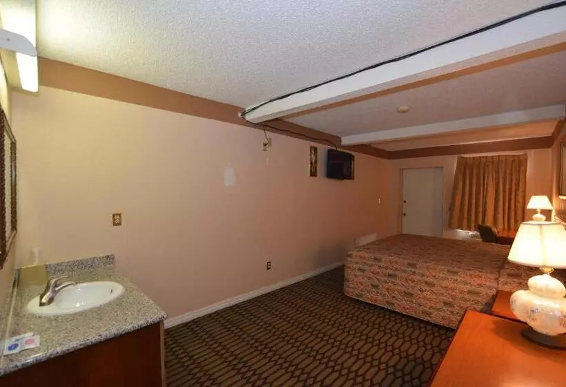 Newcastle Motel