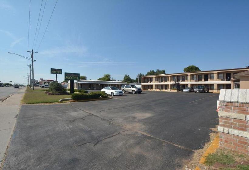 Newcastle Motel