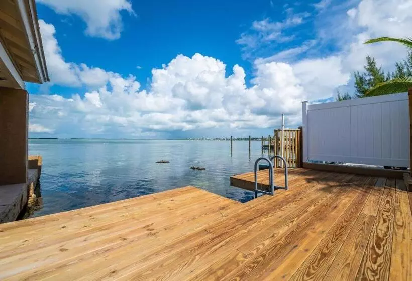 モーテル Sun Outdoors Key Largo