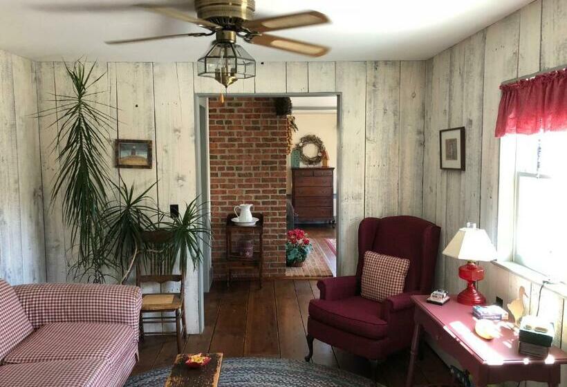 Riverwind Inn Bed And Breakfast