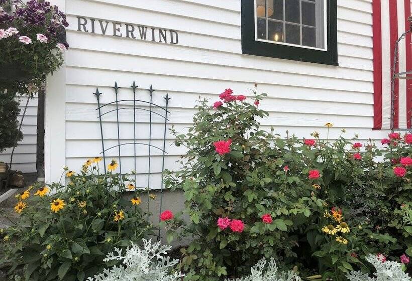 Riverwind Inn Bed And Breakfast