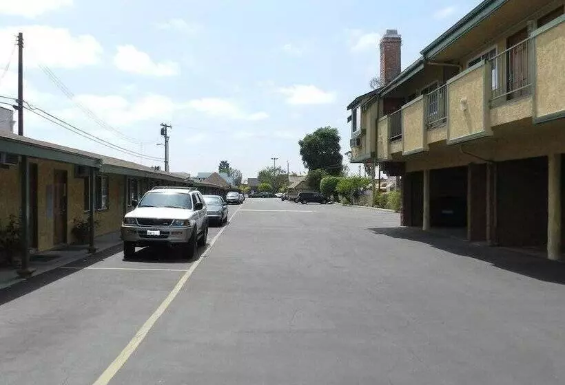Starlite Motel