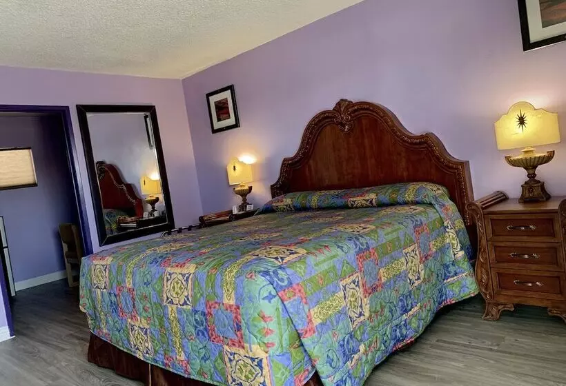Walden Motel