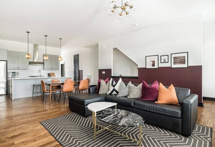 Loretta By Avantstay Beautiful 4br Condo In Heart Of Nashville