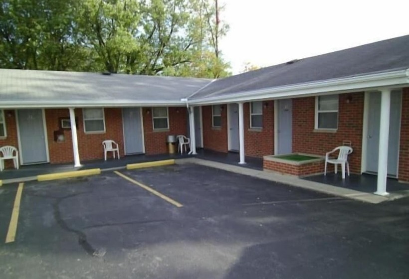 Мотель Hillsboro Inn & Suites