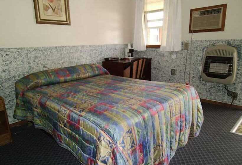 Мотель Hillsboro Inn & Suites