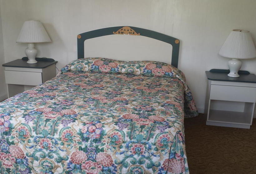 Helen Apartments & Motel