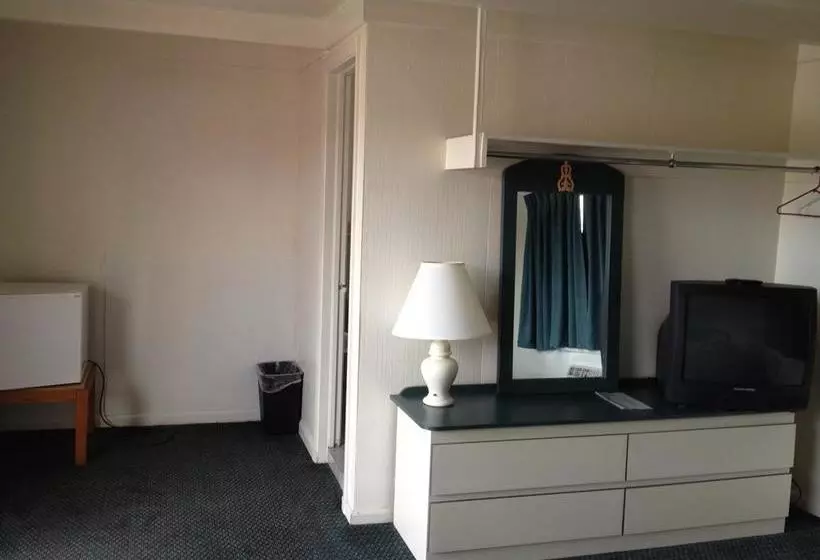 Helen Apartments & Motel