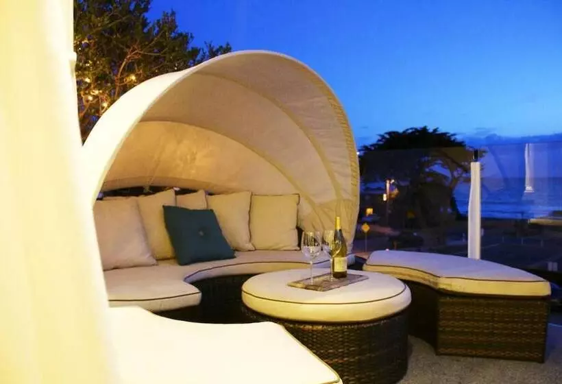 Hotelli Pier View Suites