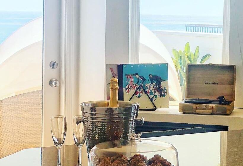 호텔 Pier View Suites