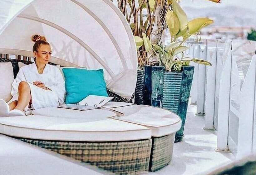 호텔 Pier View Suites