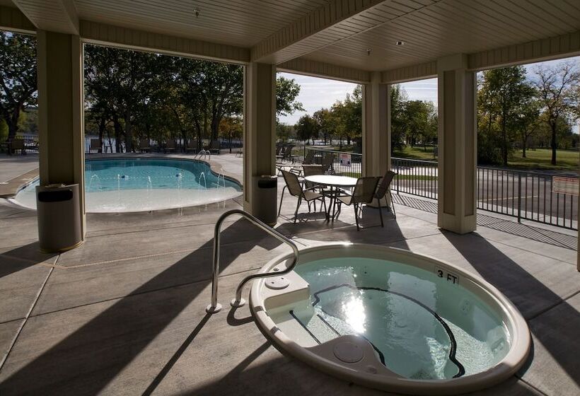 Szálloda Port Of Kimberling Marina & Resort