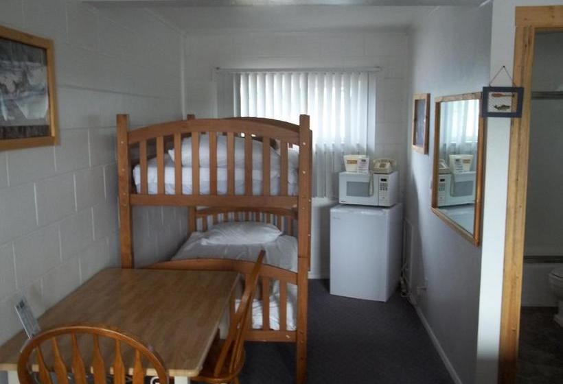 Мотель Budget Host Elk Antler Inn