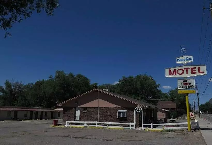 Pillow Talk Motel