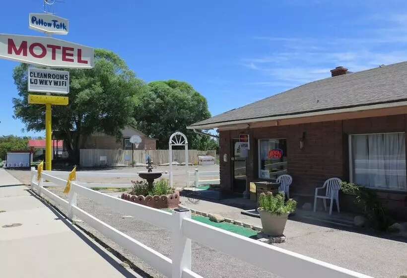 Pillow Talk Motel
