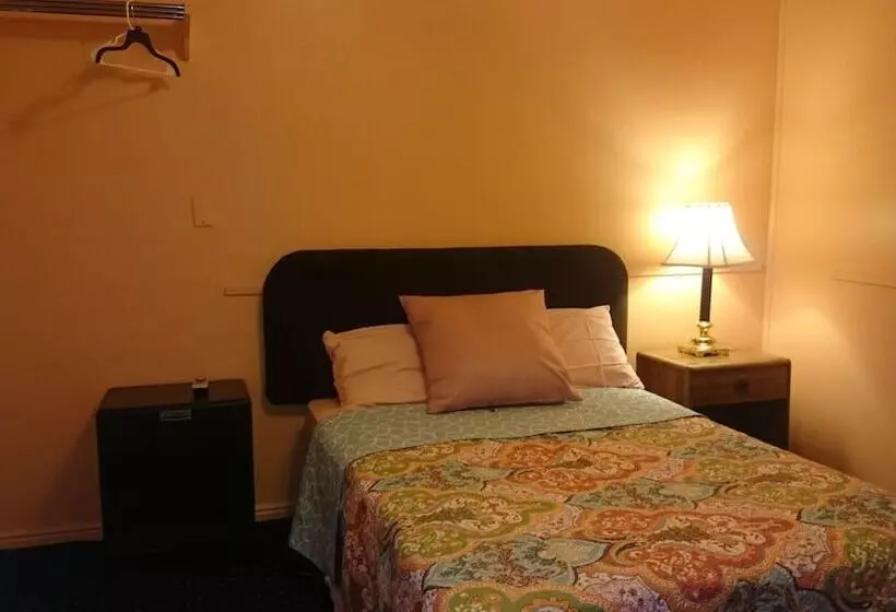 Pillow Talk Motel