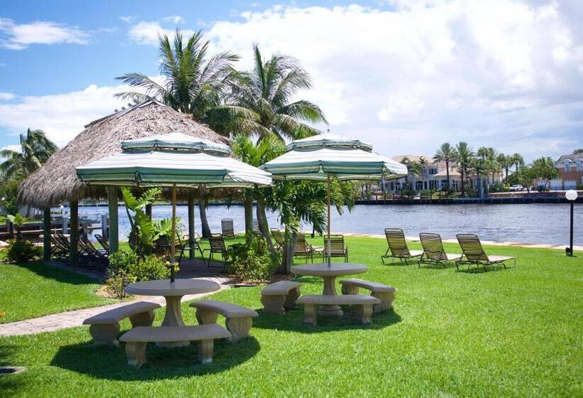 منتجع Royal Flamingo Villas