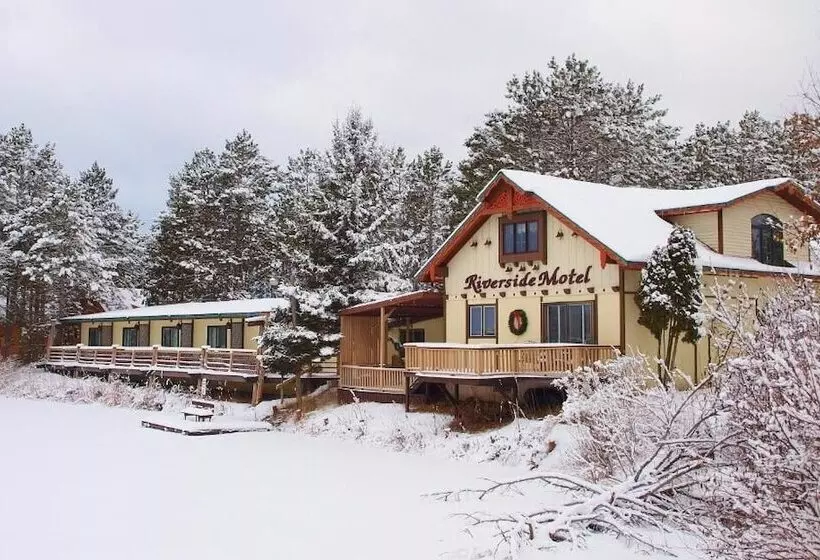Riverside Motel
