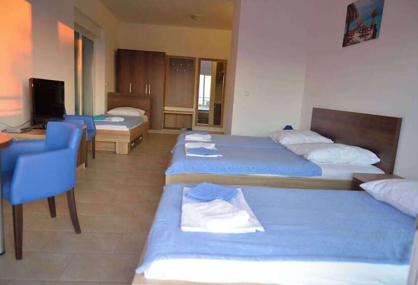 هتل Belvedere Apartments With Seaview