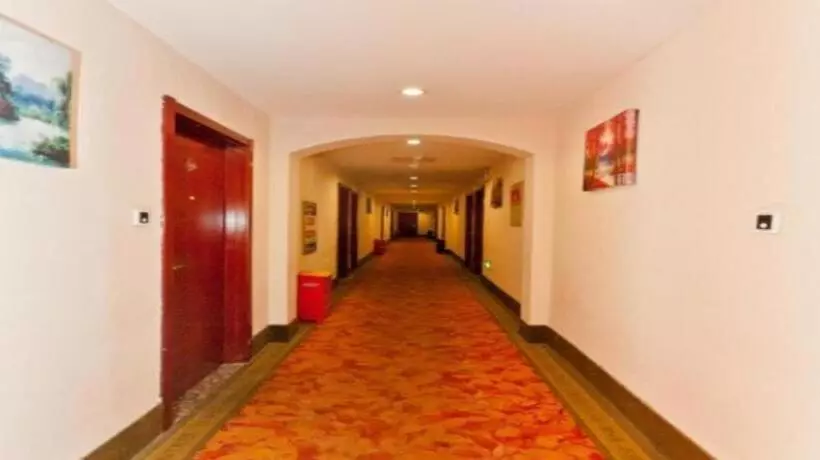 Hotelli Greentree Inn Langfang Guangyang District Guangyang Road City Government Express