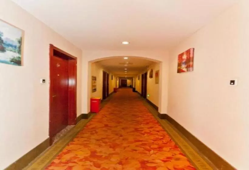 Hotelli Greentree Inn Langfang Guangyang District Guangyang Road City Government Express