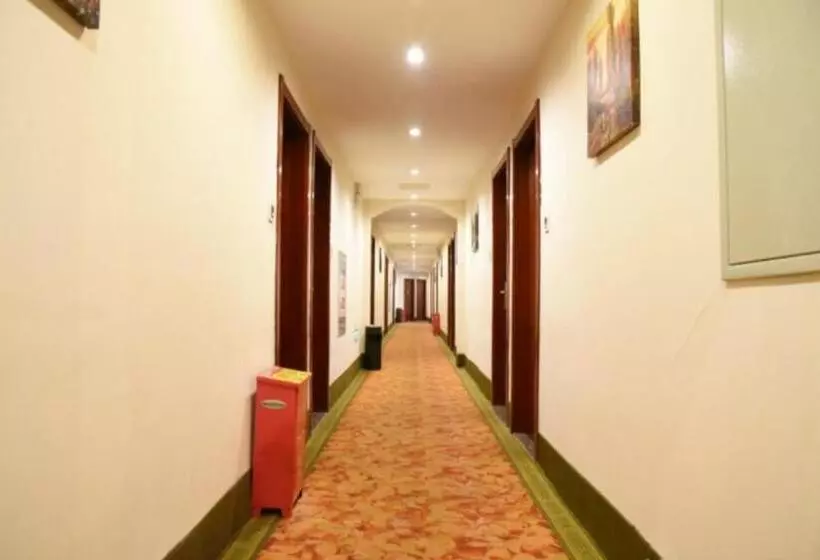 Hotelli Greentree Inn Langfang Guangyang District Guangyang Road City Government Express