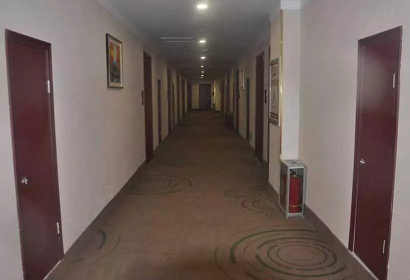 ホテル Greentree Inn Linyi Lanshan District Linxi No.11 Road Express