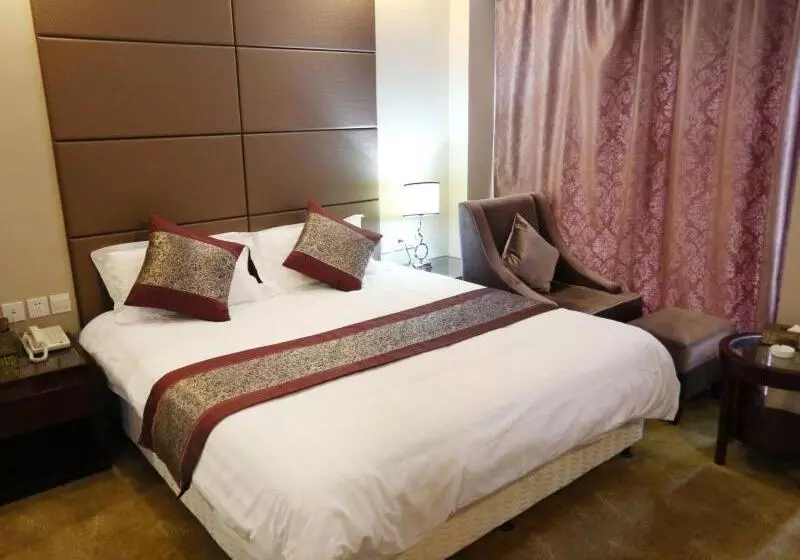 Hotelli Greentree Inn Shandong Rizhao Shanhaitian Holiday Resort Business
