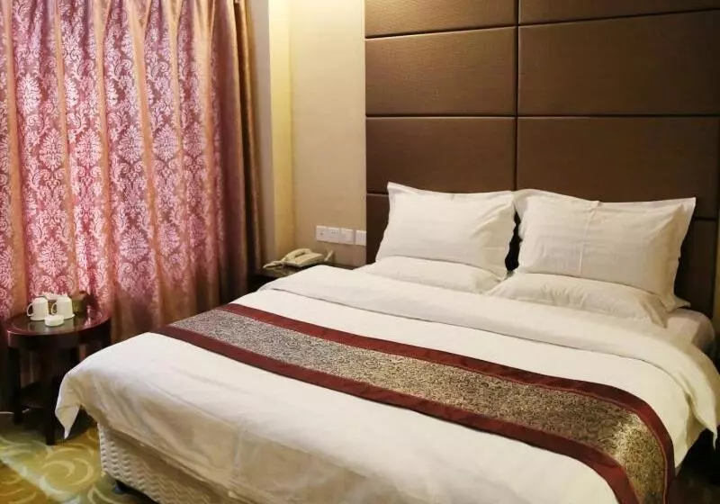 Hotelli Greentree Inn Shandong Rizhao Shanhaitian Holiday Resort Business