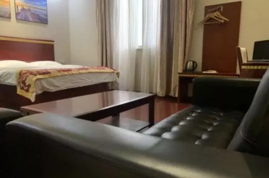 Hotelli Greentree Inn Shanghai Jiading District Jiangqiao Jinyun Road Metro Station Express